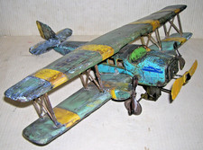 Uraltes Blechflugzeug 20er