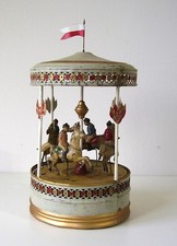 Antikes Blech Karussell mit